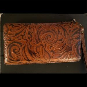 Patricia Nash 2-1 wristlet with slide out wallet